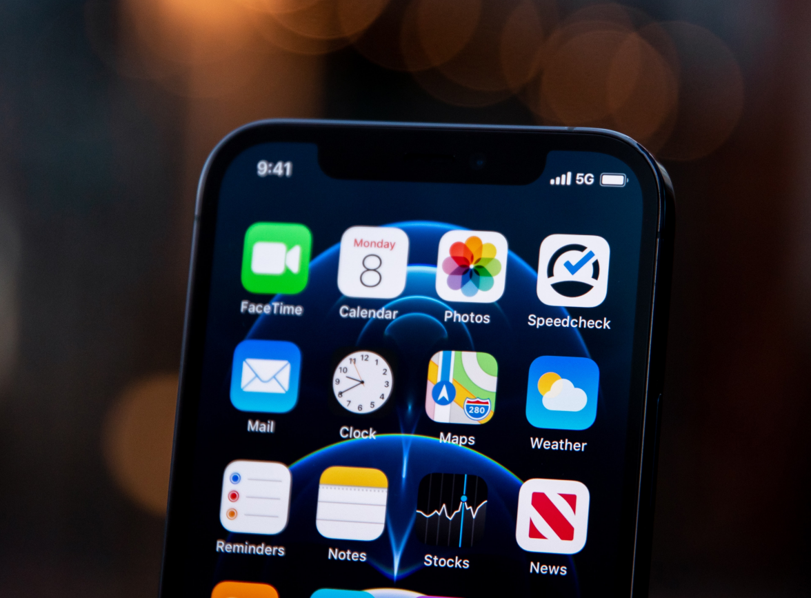 锦山镇苹果手机维修分享为什么 iPhone 12 在冬季会自动关机 