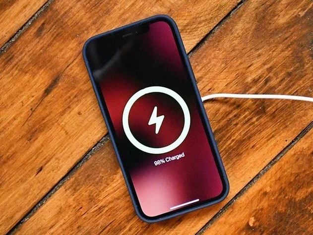 锦山镇苹果手机维修分享iPhone 12可以随便充电吗 